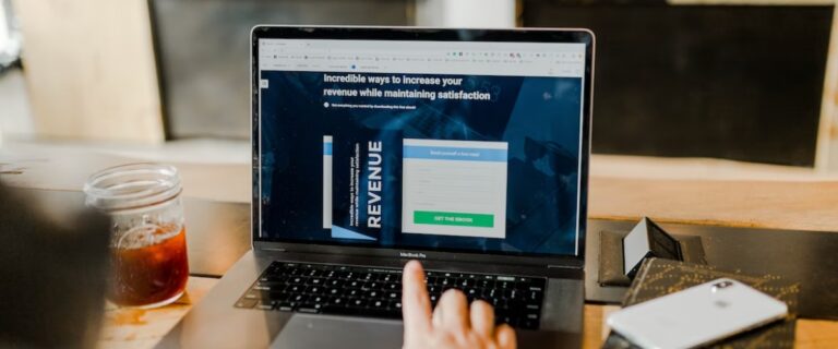 How Shopify Is Streamlining Product Descriptions Using Artificial Intelligence